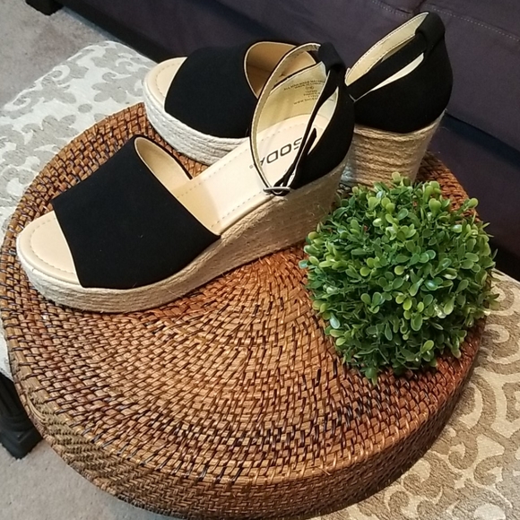 Wedges - Picture 1 of 8